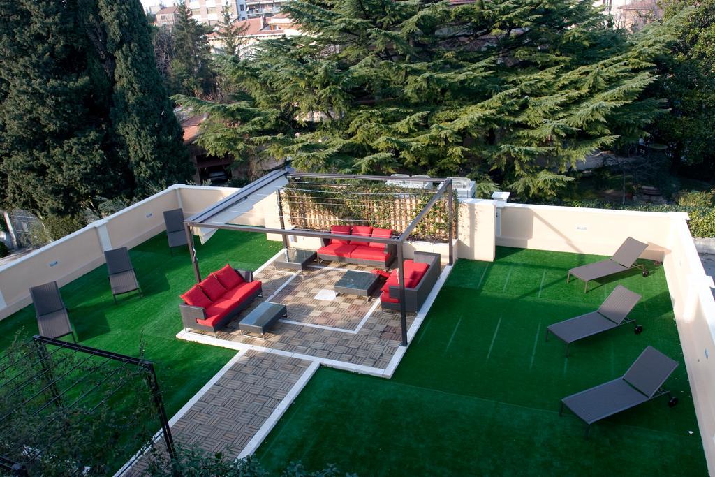 Unahotels Villa Dei Platani Foligno Luaran gambar
