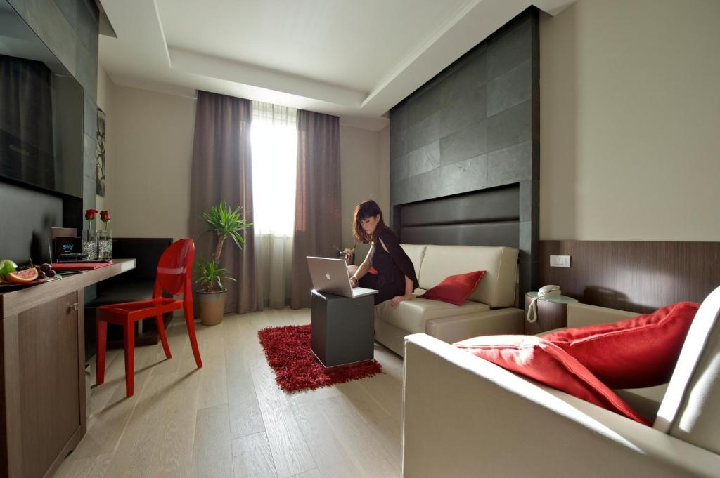 Unahotels Villa Dei Platani Foligno Bilik gambar