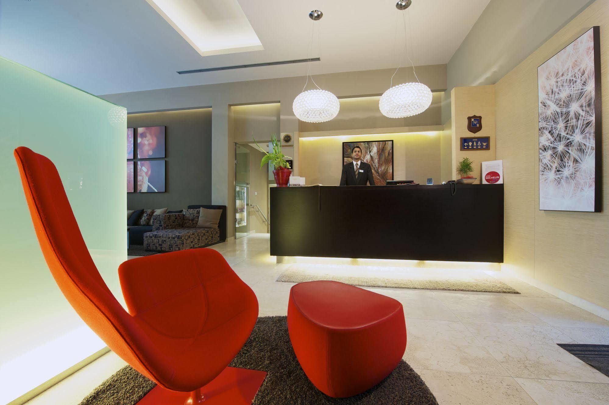 Unahotels Villa Dei Platani Foligno Luaran gambar